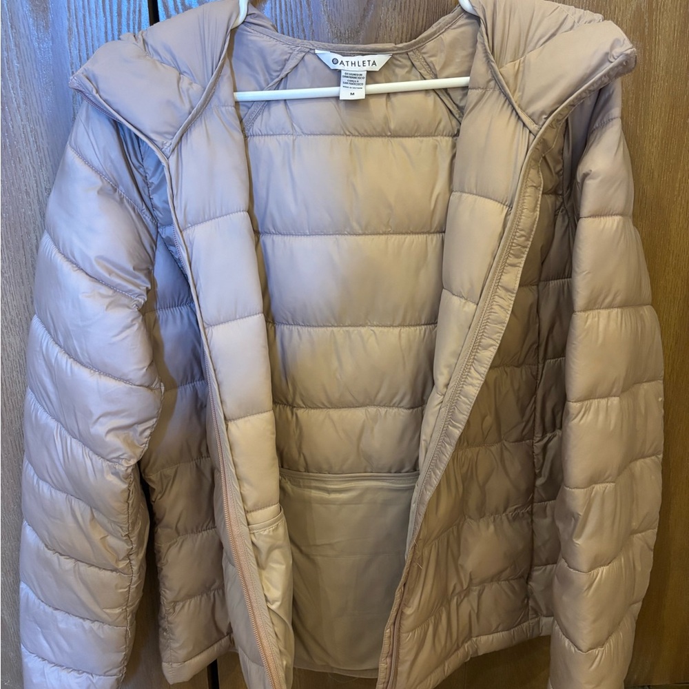 Athleta Women's light pink/rose Aire Puffer Coat